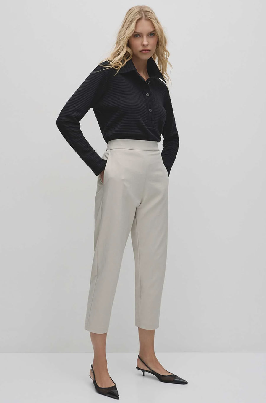 Tapered Flat Pant