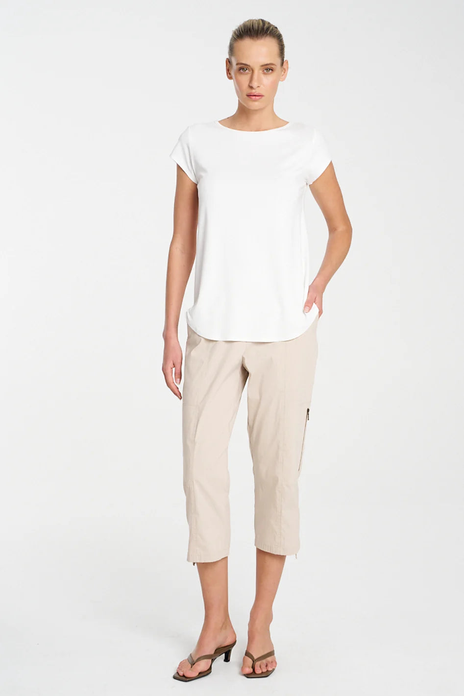 Cropped Zip Cargo Biscotti